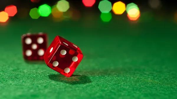 Compare 바카라사이트 추천 for Virtual Card Tables and Casino Displays